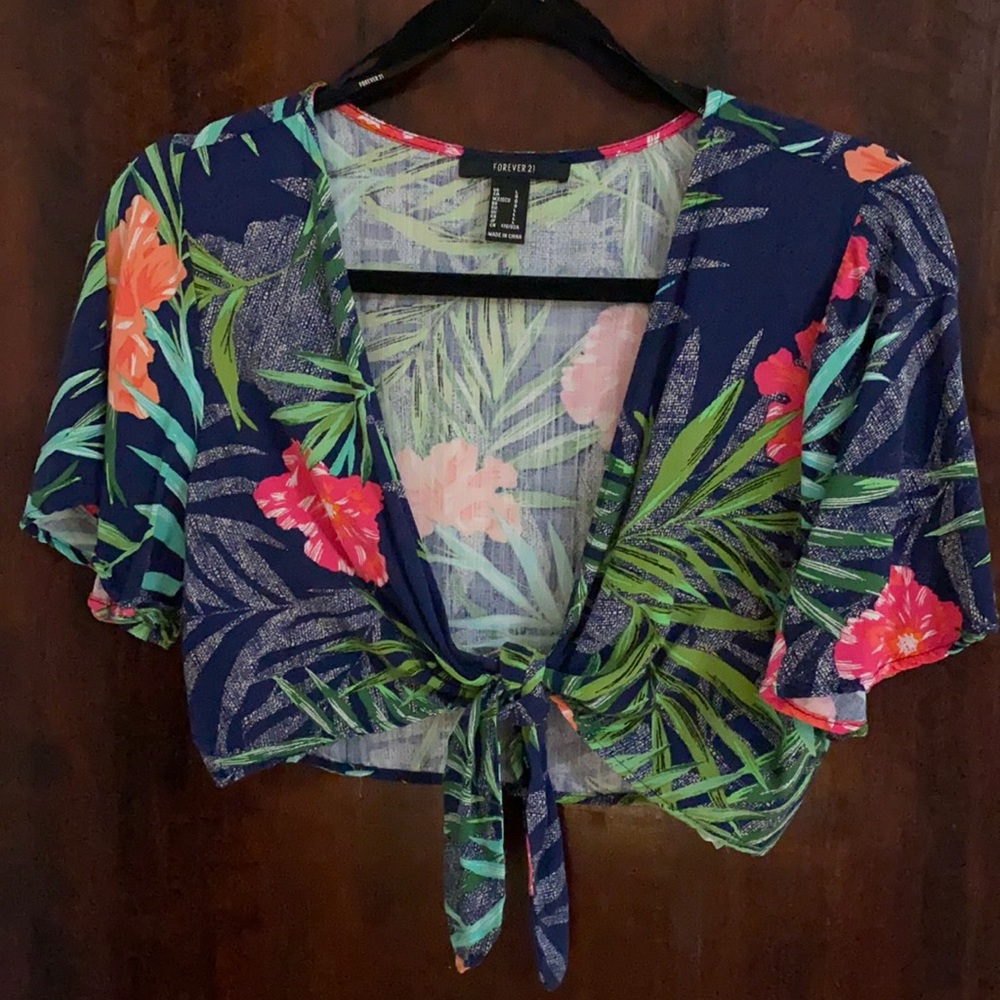 Floral Crop Top size Large